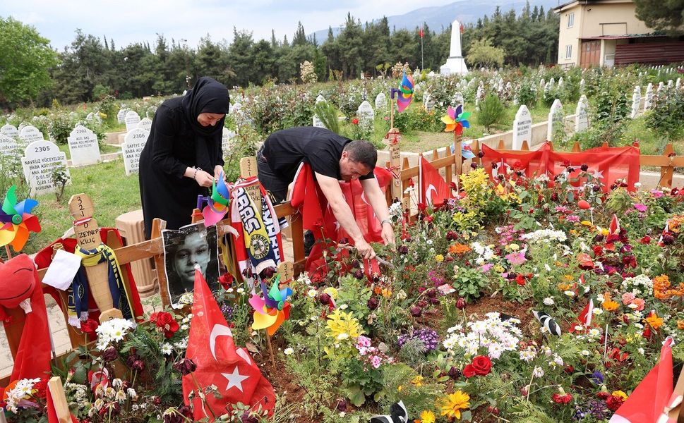 Bayram’ın Hatırası Anneler Günü’nde Yürekleri Burktu