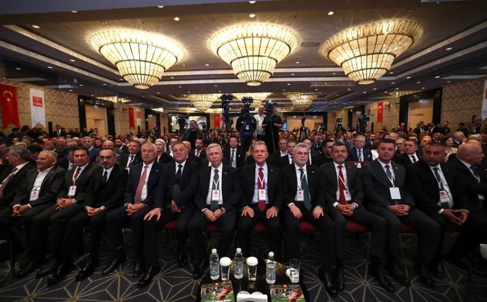 TBB Başkanlık Yarışını Vahap Seçer Kazandı: Fırat Görgel 311 Oy Aldı