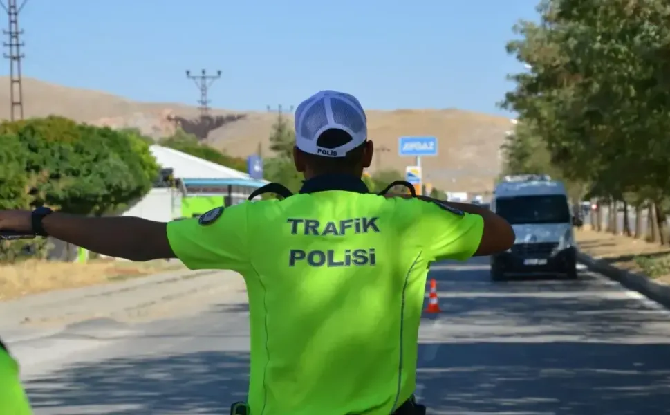 Trafikte Makas Atan Sürücüye 90 Bin Lira Ceza