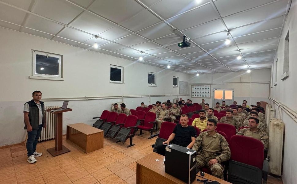 Afşin’de Jandarma Personeline Orman Yangınlarıyla Mücadele Eğitimi Verildi