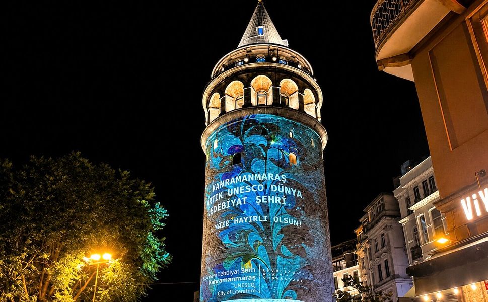 Kahramanmaraş’ın “Edebiyat” Işığı Galata Kulesi’ne Yansıdı