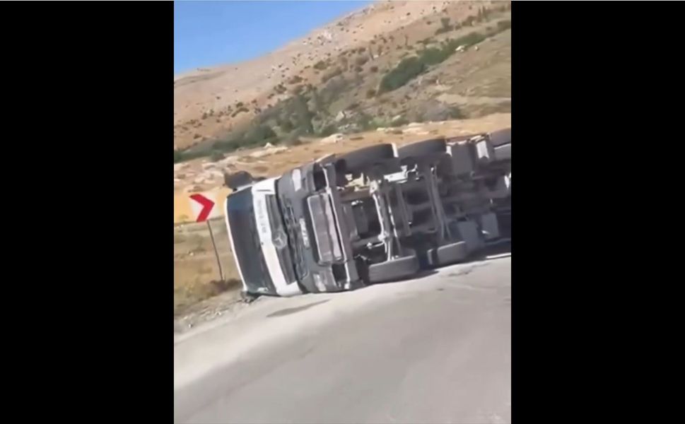 Afşin'de Beton Mikseri Devrildi