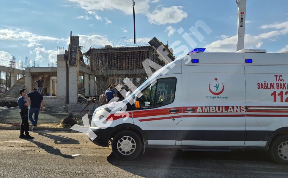 Afşin'de İnşaatta Kalıp İskelesi Çöktü: 4 İşçi Yaralandı