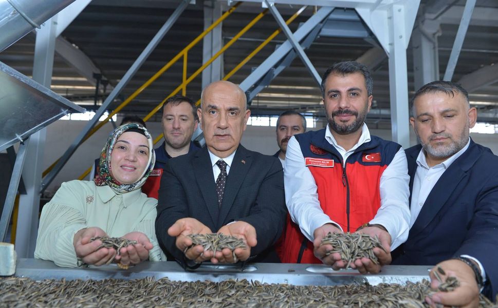 Afşin’de Kırsal Kalkınma Hamlesi: Nohut İşleme Tesisi Ziyaret Edildi
