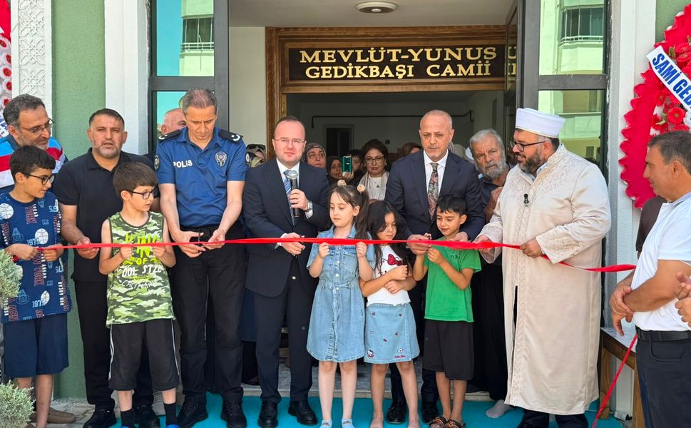 Afşin’de Mevlüt Yunus Gedikbaşı Camii Dualarla Yeniden İbadete Açıldı