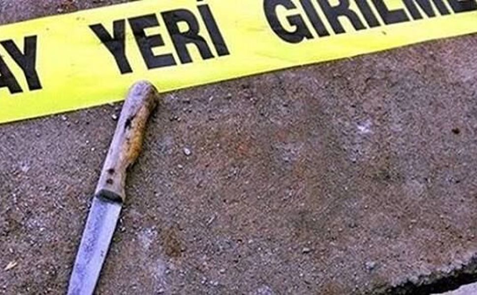 Komşular Arasında Bıçaklı Kavga: 3 Kişi Yaralandı