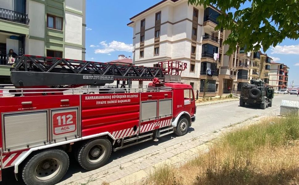 Eşini Pompalı Tüfekle Rehin Alan Şahıs 1 Saatte İkna Edildi