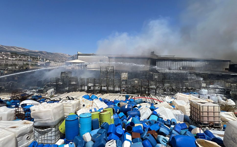 İş Yeri Yangını Söndürüldü