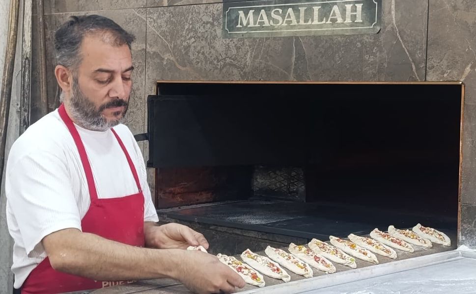 Kavurucu Sıcakta Ekmek Mesaisi