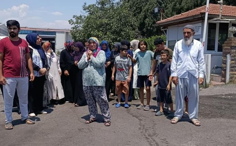 Tekstil Fabrikasından Yayılan Kömür Dumanı Mahalleliyi Canından Bezdirdi