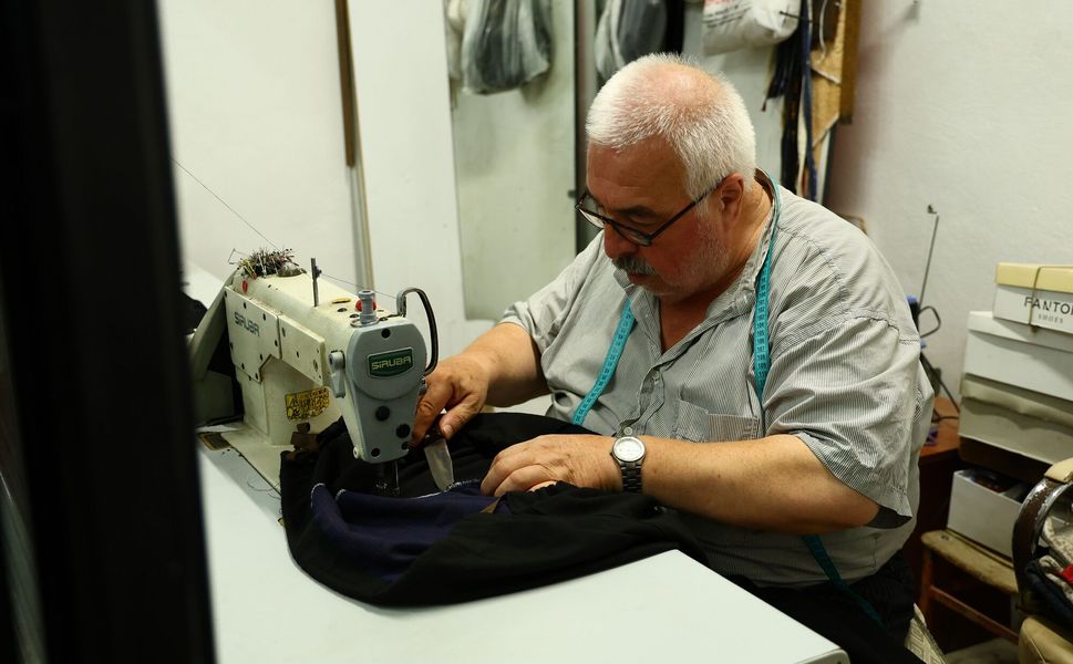 60 Yıldır Terzilik Yapıyor: “Bu Mesleğin Son Dönemini Yaşıyoruz”