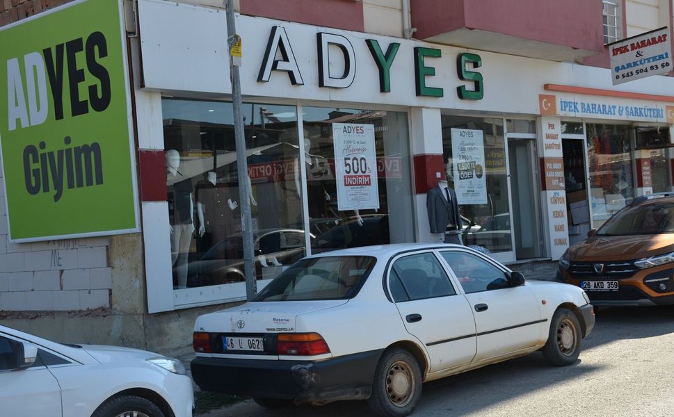 Adyes Giyim’de Dev Kampanya: 2 Bin TL Alışverişe 500 TL İndirim