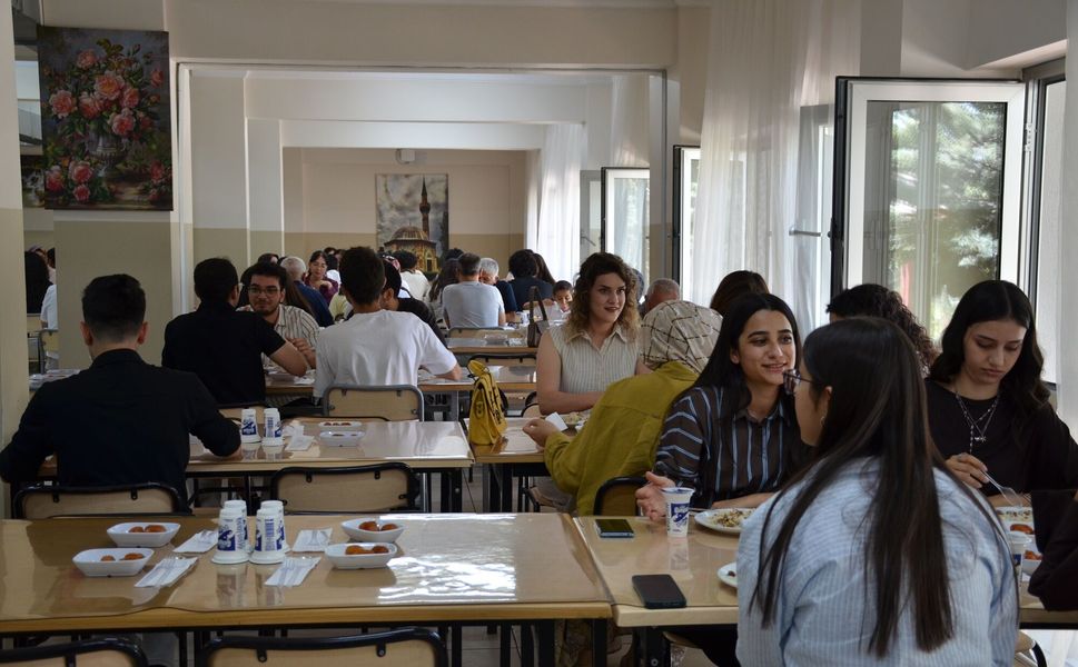 Afşin Fen Lisesi’nde Pilav Günü Buluşması Düzenlendi