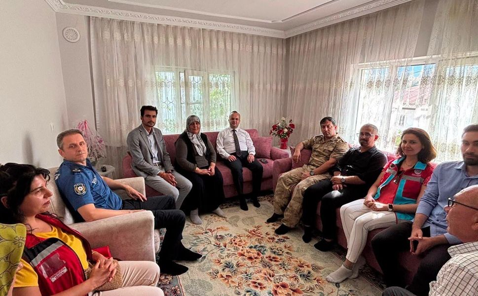 Afşin Kaymakamı Arslantürk’ten Şehit Ailelerine Ziyaret