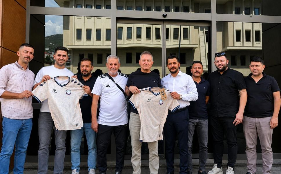 Afşin Spor’dan İş İnsanı Musa Özkök’e Teşekkür Ziyareti