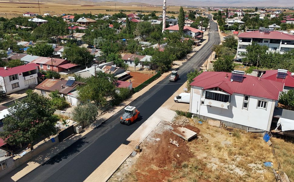 Afşin’de Ulaşım Konforu Artıyor! 2 Kilometrelik Güzergâh Yenileniyor