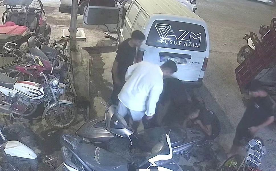Arkadaşına Selam Vermek İçin Girdiği İşyerinde Tamir Kanalına Düştü