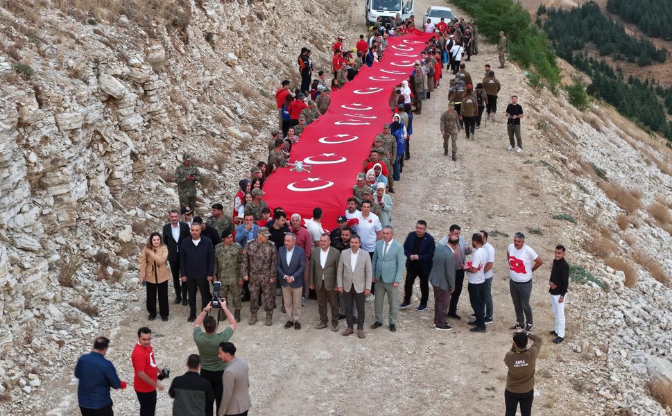 Kahramanmaraş'ta Bayrağa Saygı Yürüyüşü Gerçekleştirildi