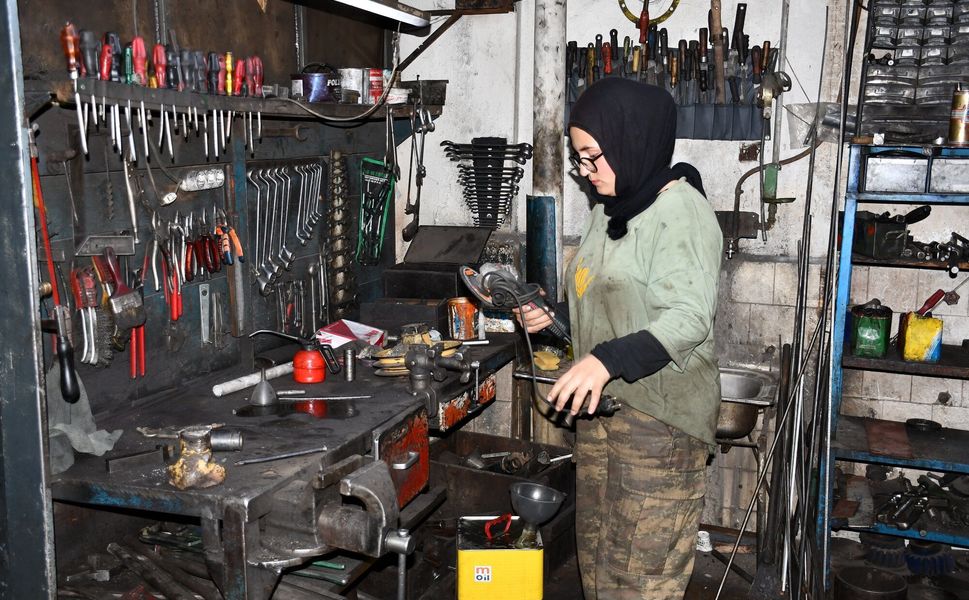 Kahramanmaraş’ta Okuyan Nursena, Sanayide Ezber Bozuyor