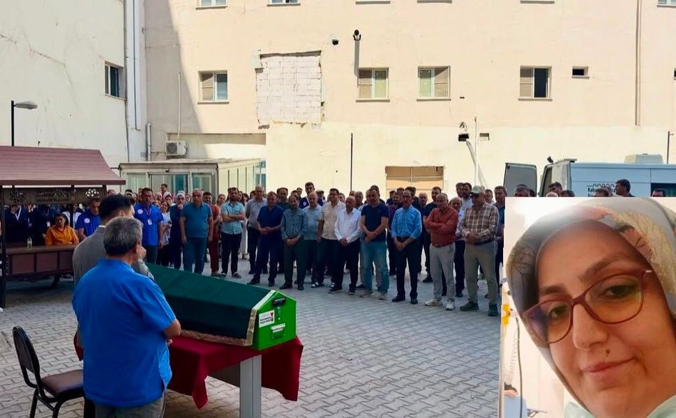 25 Yıl Görev Yaptığı Hastanede Ayşe Hemşireye Hüzünlü Veda