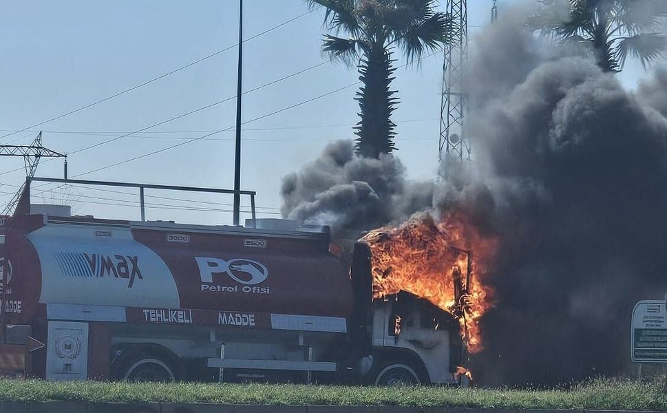 Yakıt Tankerinin Motoru Alev Aldı!