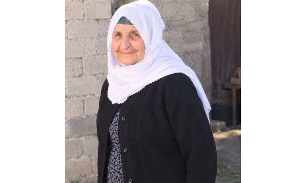 Emine Acer Vefat Etti
