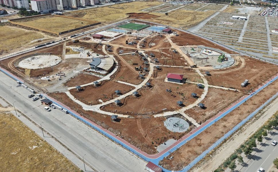 Büyükşehir, Afşin Millet Bahçesi’ndeki Dönüşümü Tamamlıyor