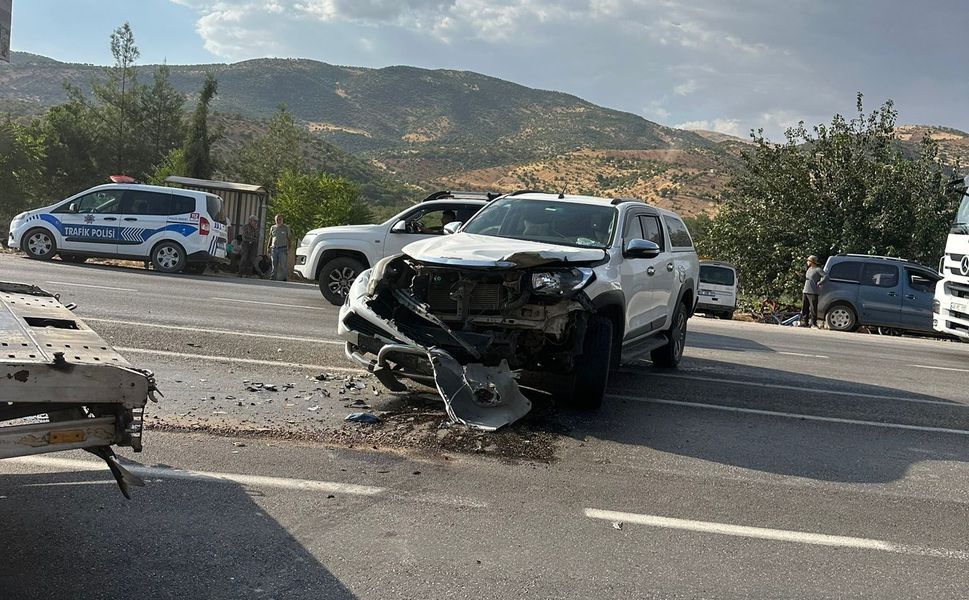 Otomobil İle Motosikletli Çarpıştı: 1 Ölü