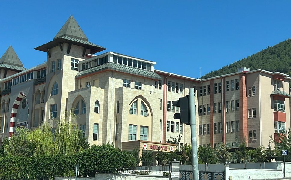 Okul Saldırısı Davasında Anne ve Babanın Tutukluluğuna Devam