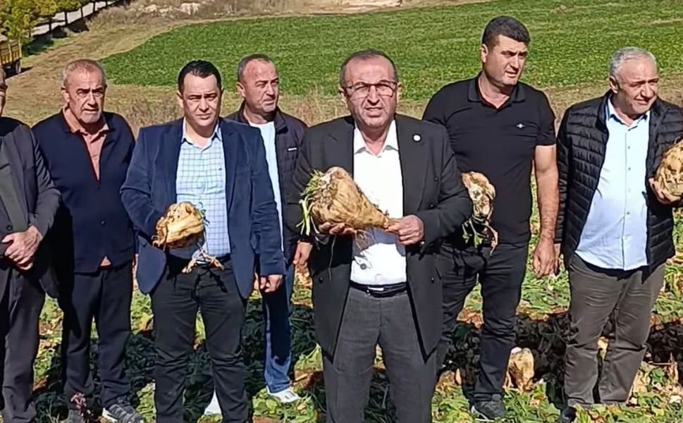 Ünal Ateş’ten Şeker Pancarı Fiyatına Tepki: “3 Bin 700 Lira Çiftçiyi Kurtarmıyor”