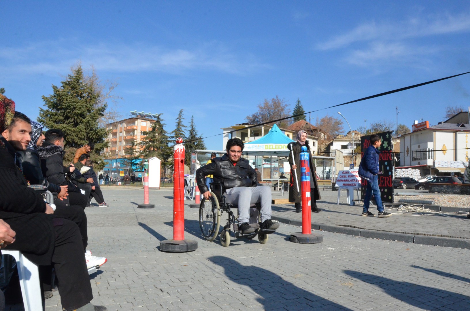 Afşin’de Vatandaşlar, Engellilerin Hayatını Yaşayarak Gördü (5)