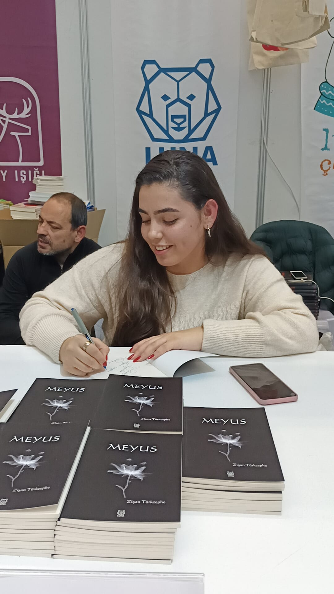 Afşinli Genç Yazar Zişan Türkcephe'nin 'Meyus' Adlı Kitabı Çıktı! (3)