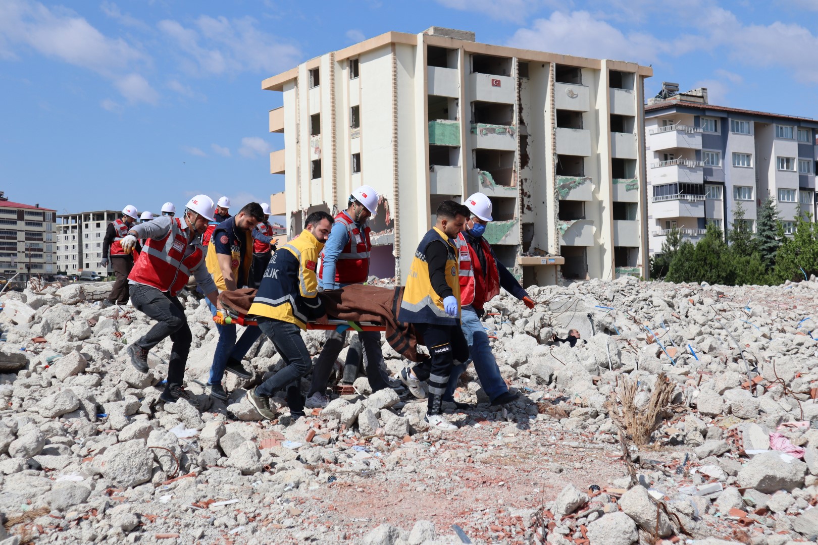 Afşin’de Öğretmenlerden Gerçeği Aratmayan Deprem Tatbikatı (7)
