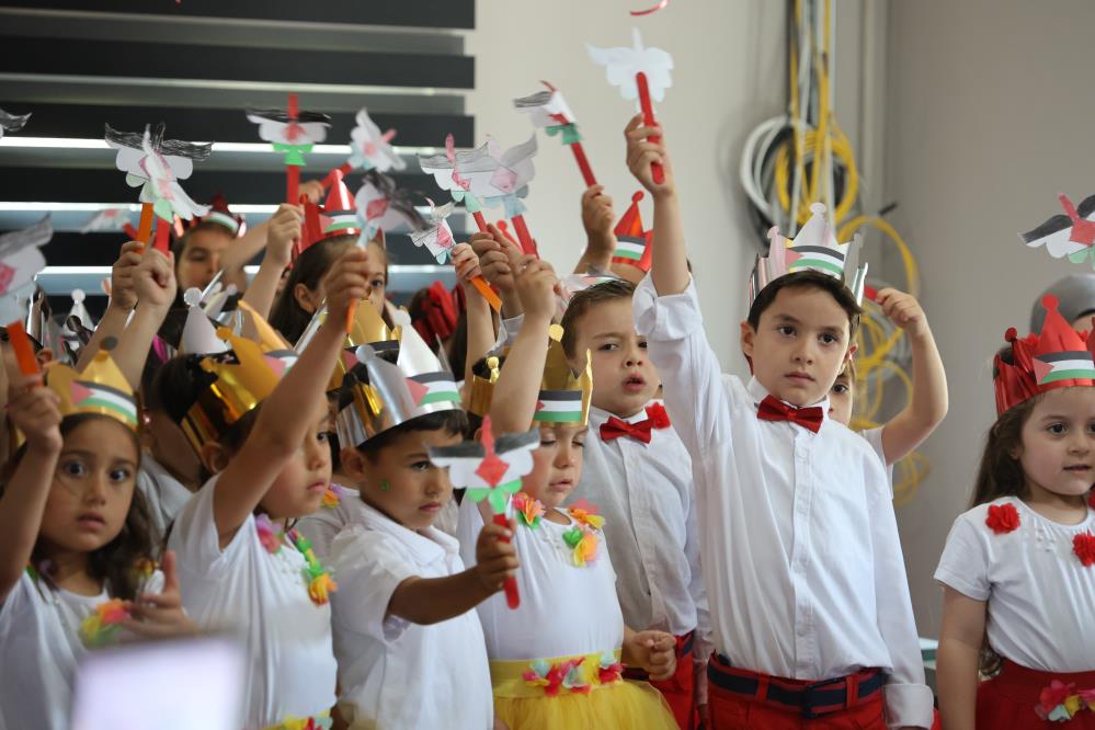 Depremzede Çocuklardan Filistin Bayraklı Destek(5)