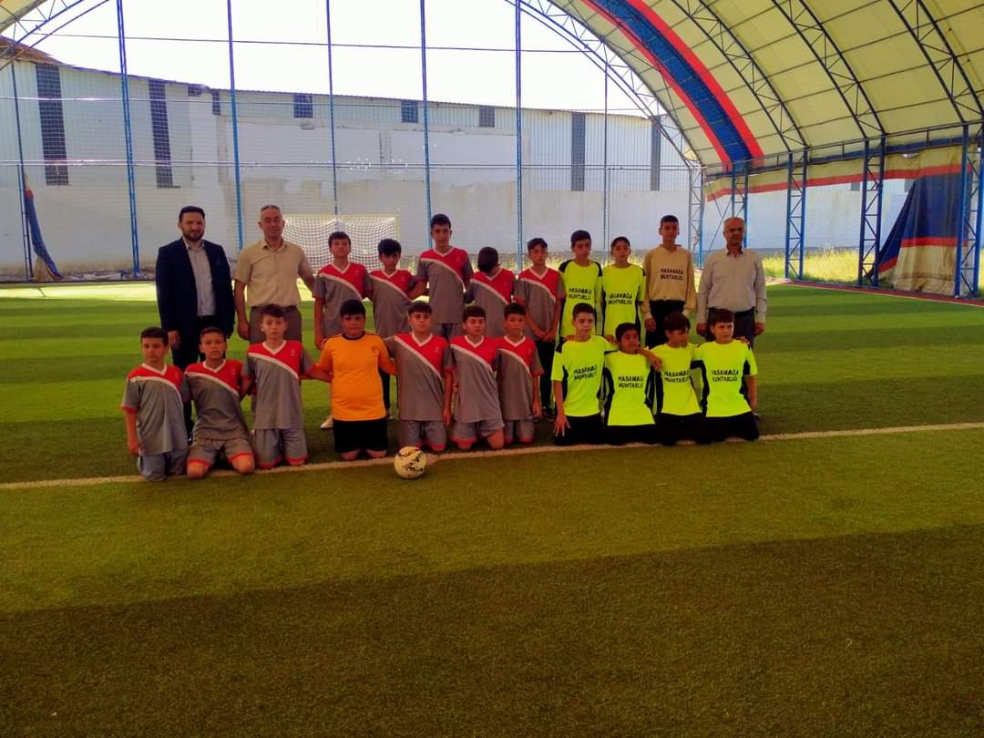 Kahramanmaraş'ta Ortaokullar Arası Futbol Turnuvası Başladı
