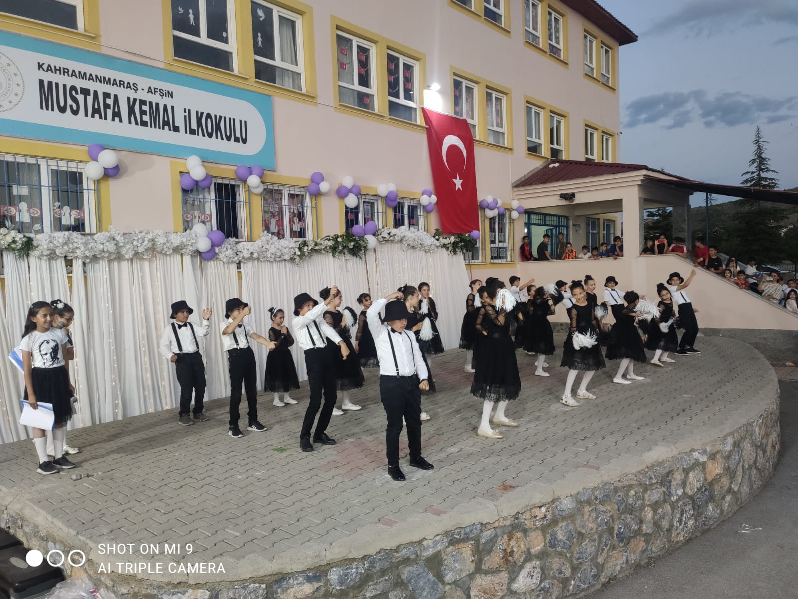 Mustafa Kemal İlkokulu'nda Mezuniyet Coşkusu (10)