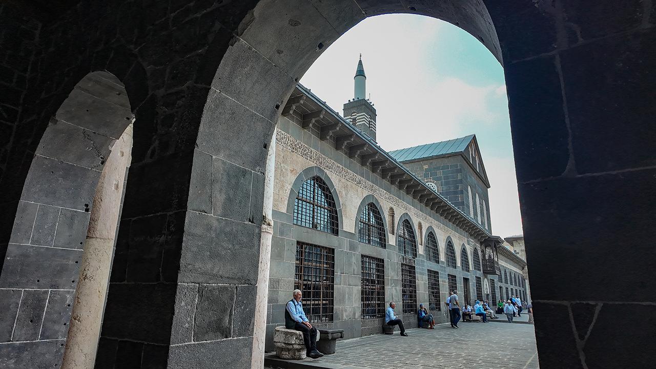 Diyarbakir 2260514 (1)