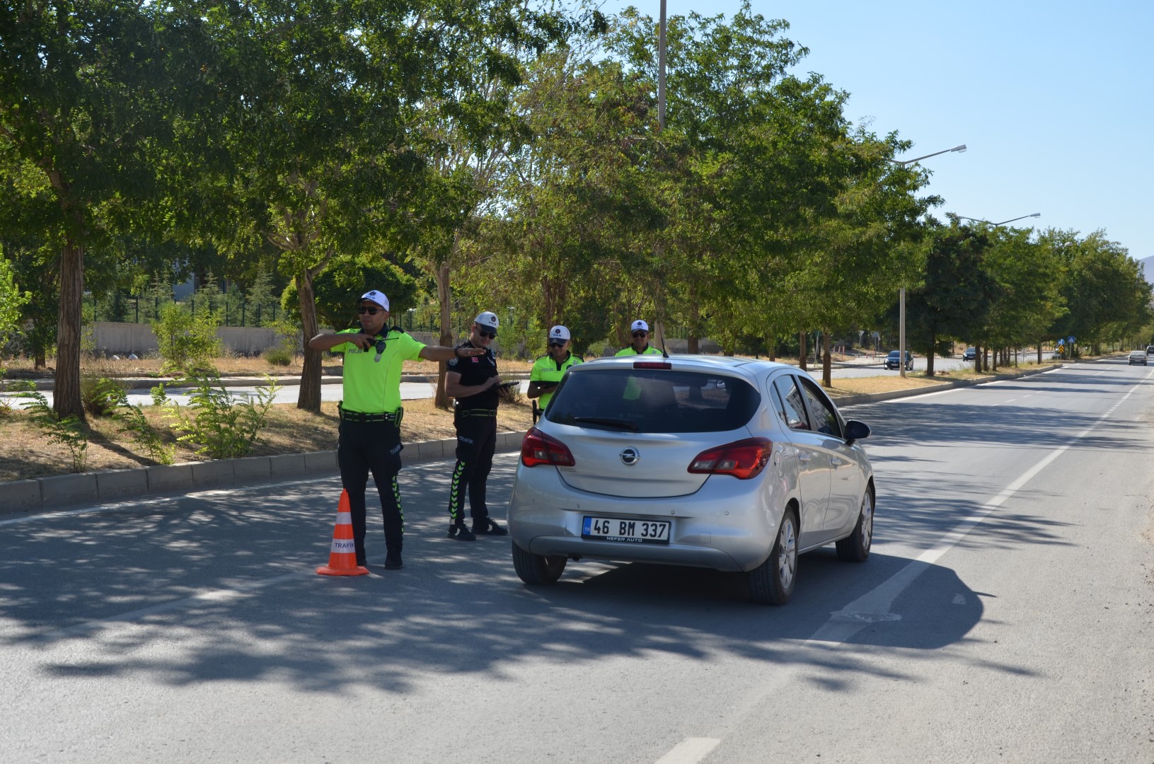 Afşin’de Trafik Denetimleri Sürüyor (2) (Large)