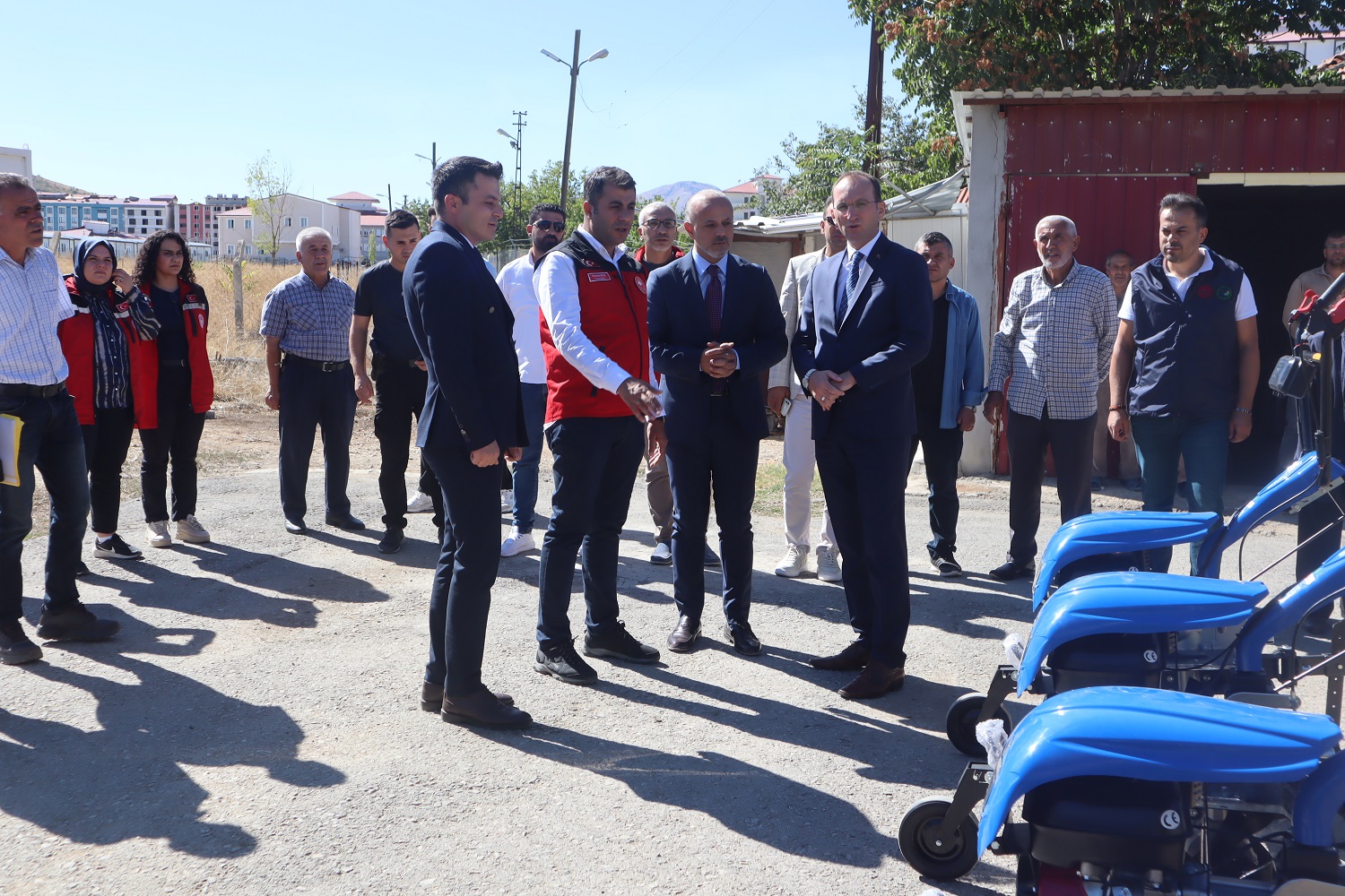 Afşin'de Üreticiye Hibeli Çapa Motoru Dağıtıldı (4)