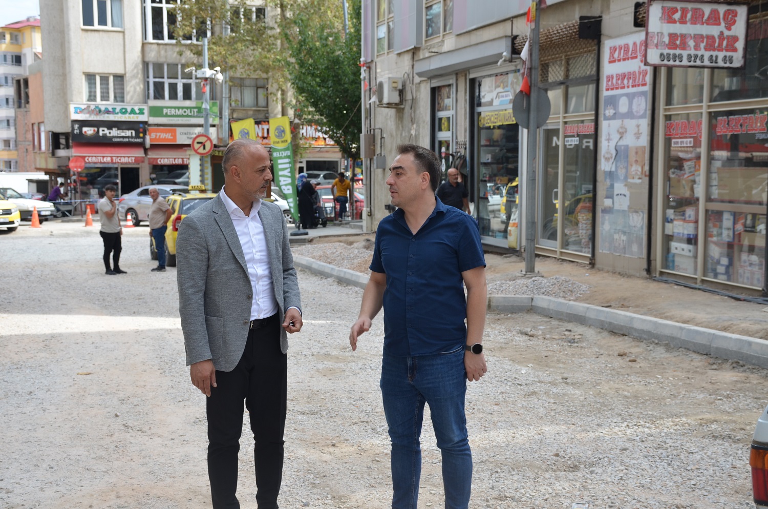 Başkan Kıraç, Fevzi Çakmak Caddesi'ndeki Çalışmaları Yerinde İnceledi (1)