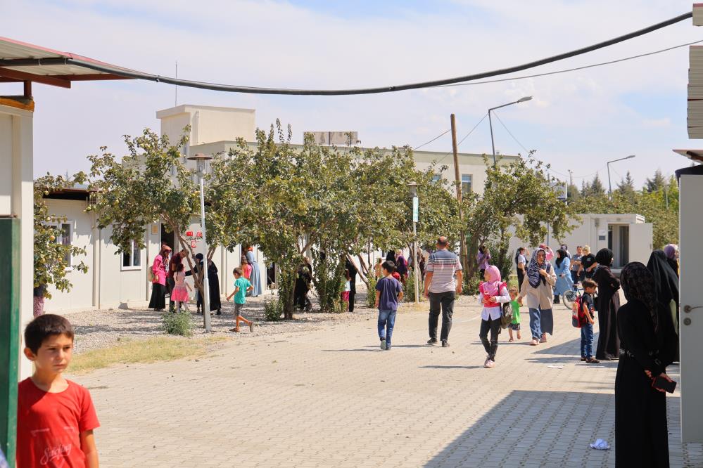 Depremzede Öğrenciler Konteyner Kentte Eğitime Başladı 2