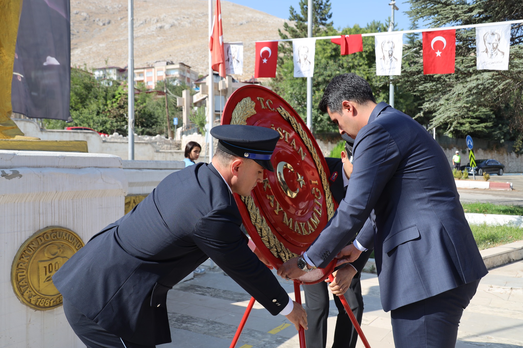 Elbistan’da Peygamberimiz Ve Şahsiyet İnşası Konulu Konferans