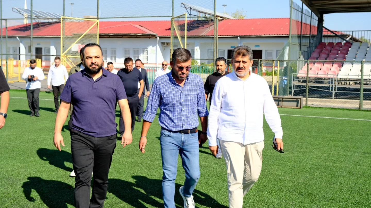 Milletvekili Debgici, İstiklalspor Futbolcuları Ile Bir Araya Geldi3