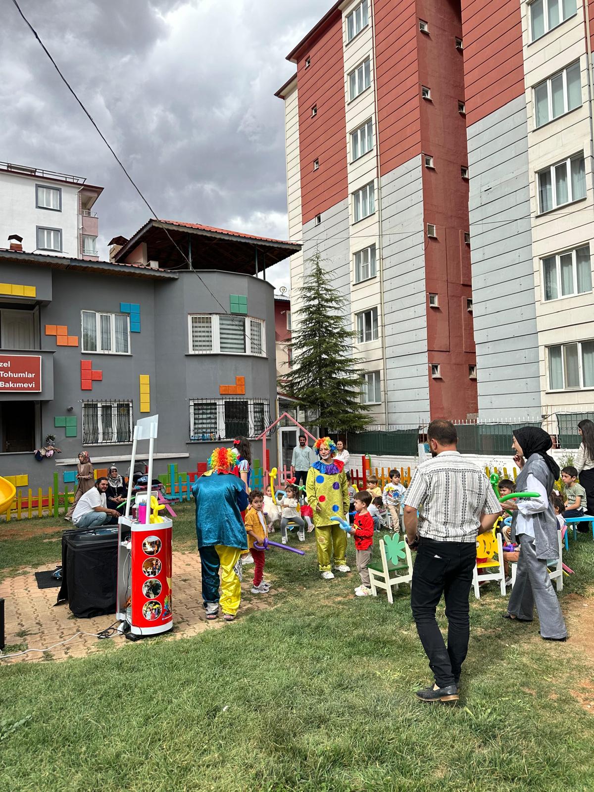 Özel Yeşeren Tohumlar Anaokulu’nda Palyaçolu Eğlence1