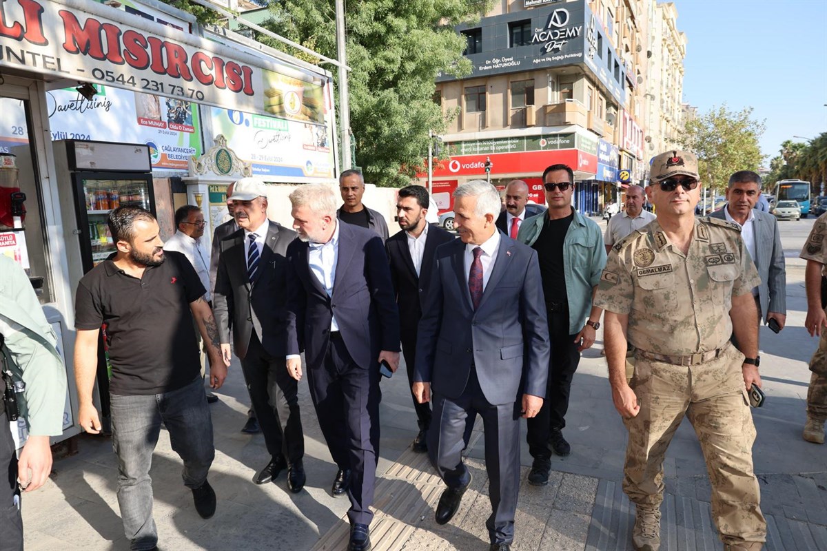 Vali Ünlüer, Trabzon Caddesi’nde İncelemelerde Bulundu11