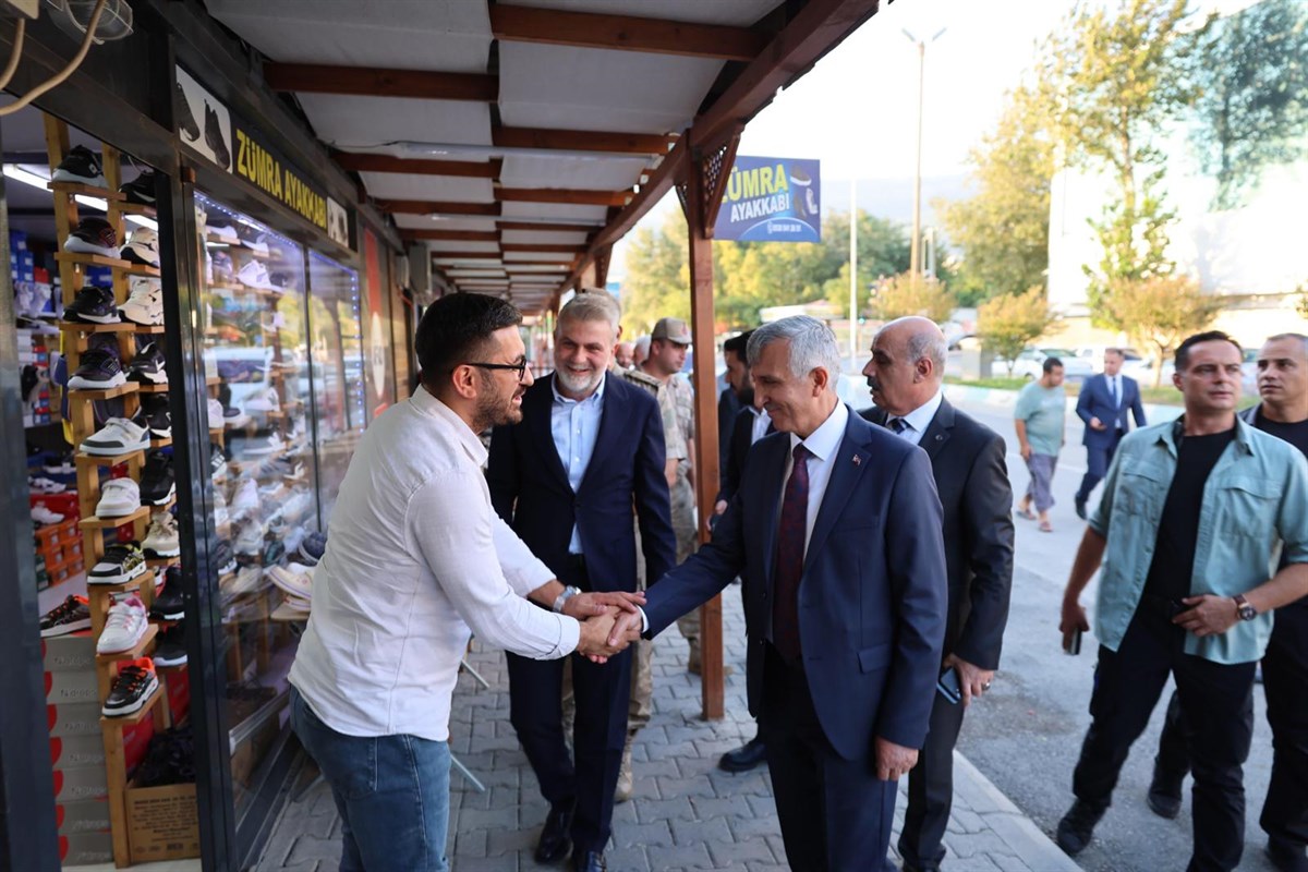 Vali Ünlüer, Trabzon Caddesi’nde İncelemelerde Bulundu8