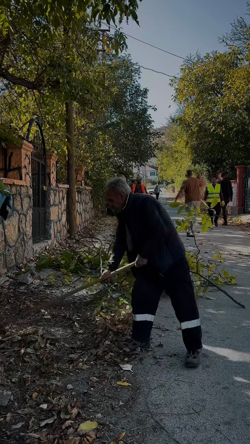 Afşin Belediyesi Çevre Düzenlemesine Devam Ediyor4