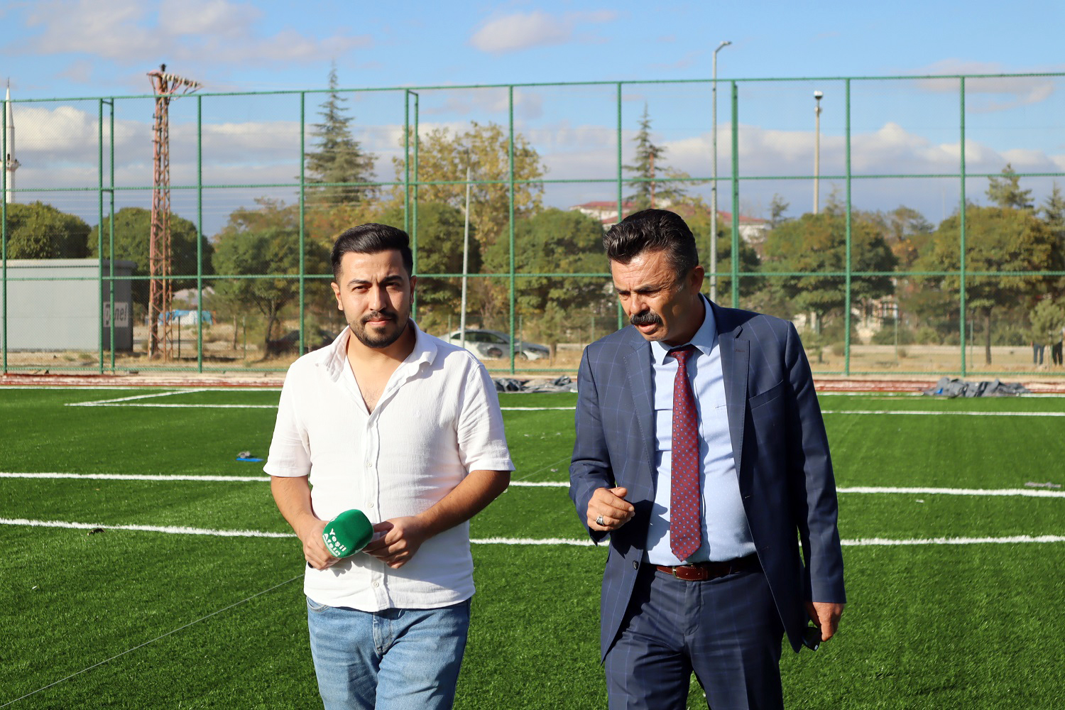 Afşin Futbol Sahası'ndaki Yenileme Çalışmalarında Sona Gelindi (3)