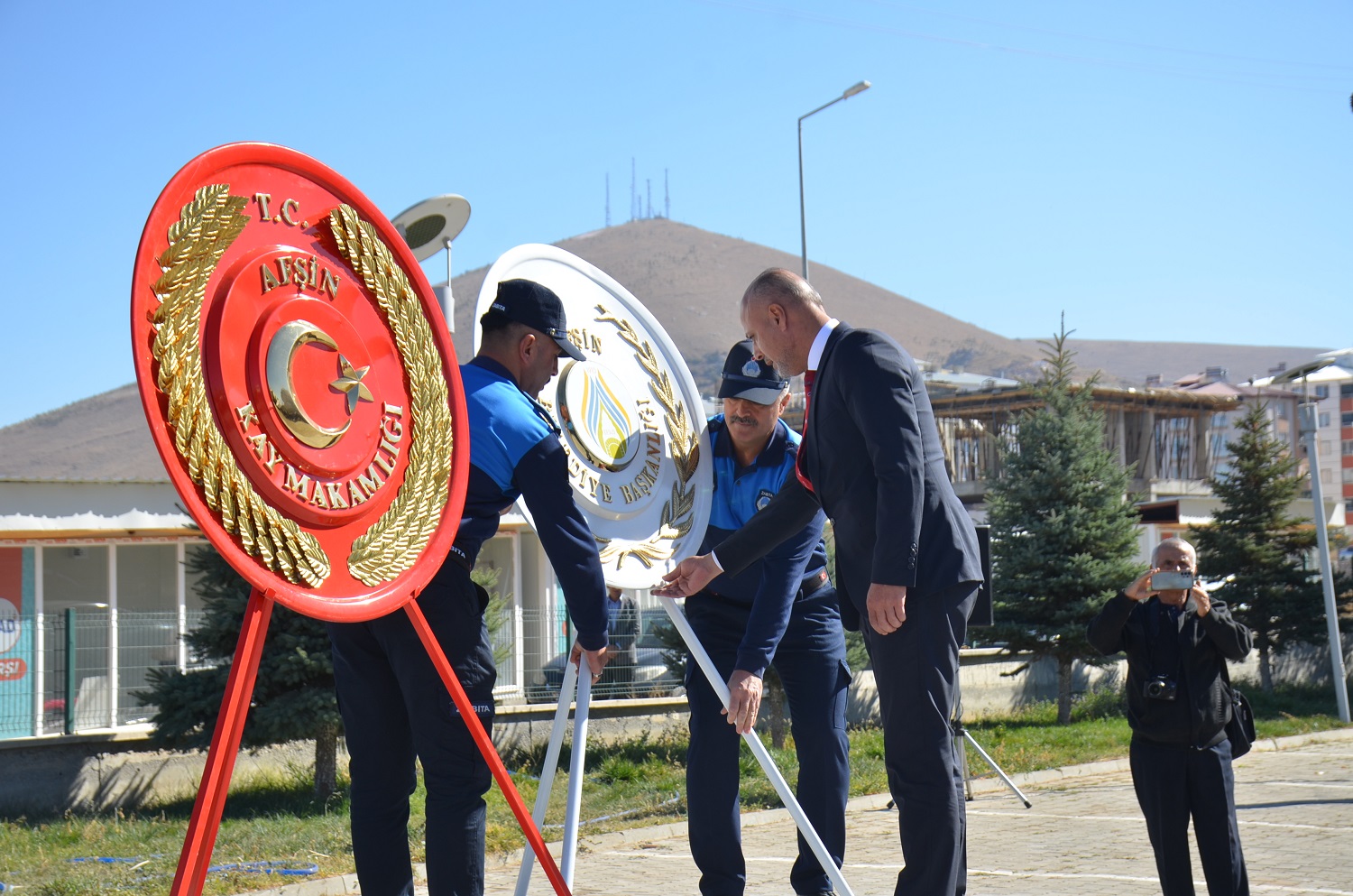 Afşin’de Çelenk Sunma Töreni Düzenlendi (4)