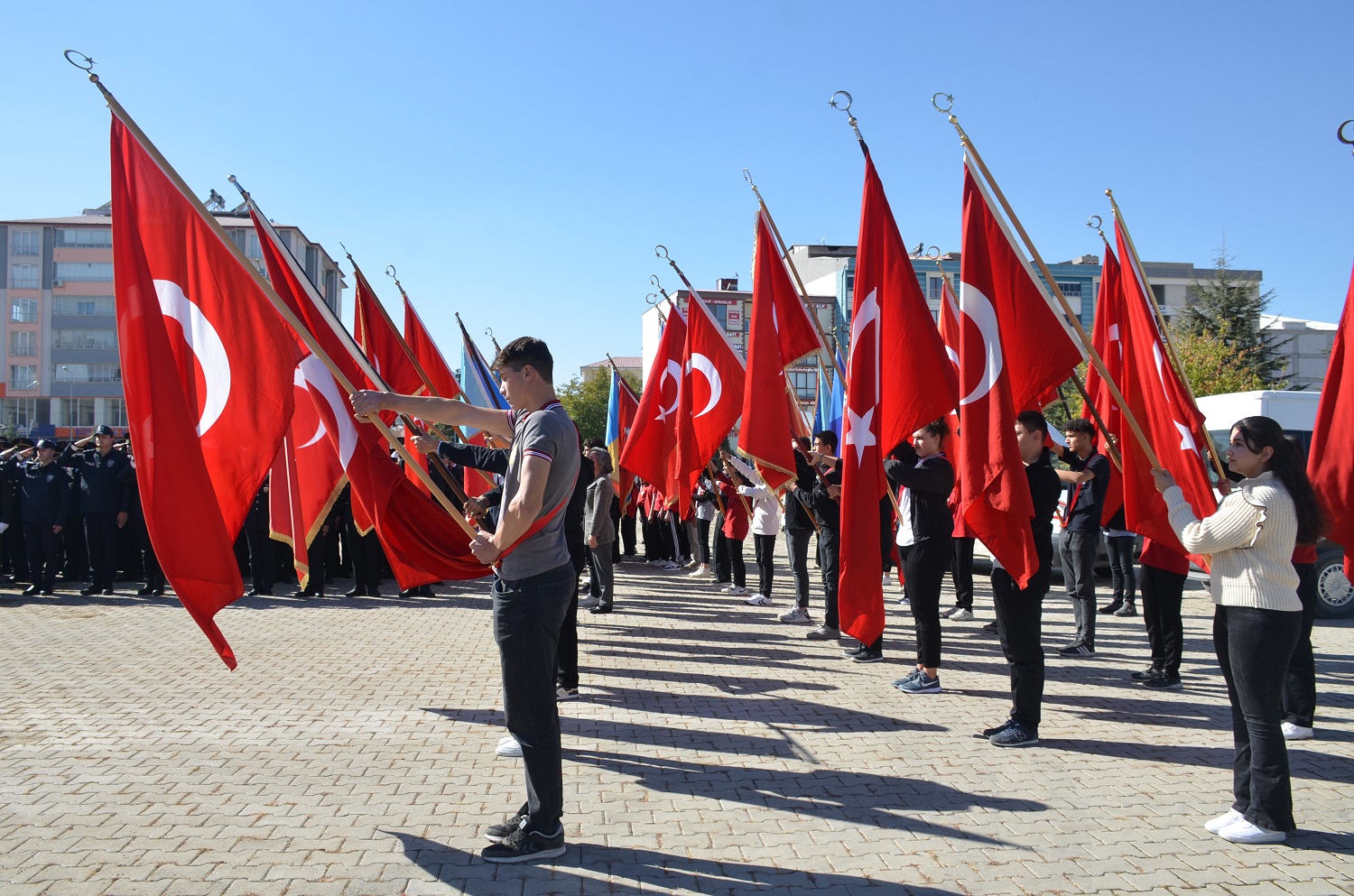 Afşin’de Çelenk Sunma Töreni Düzenlendi (5)